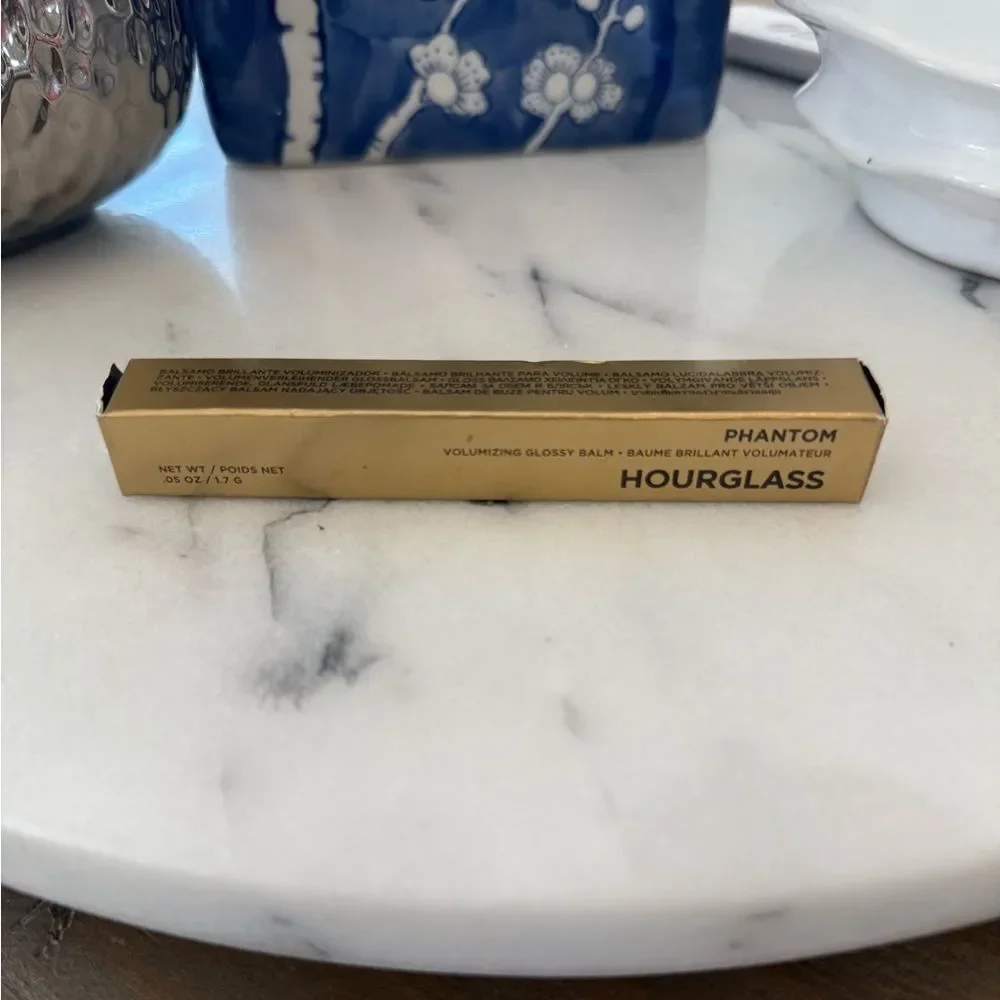 Hourglass PHANTOM VOLUMIZING GLOSSY BALM In Slip